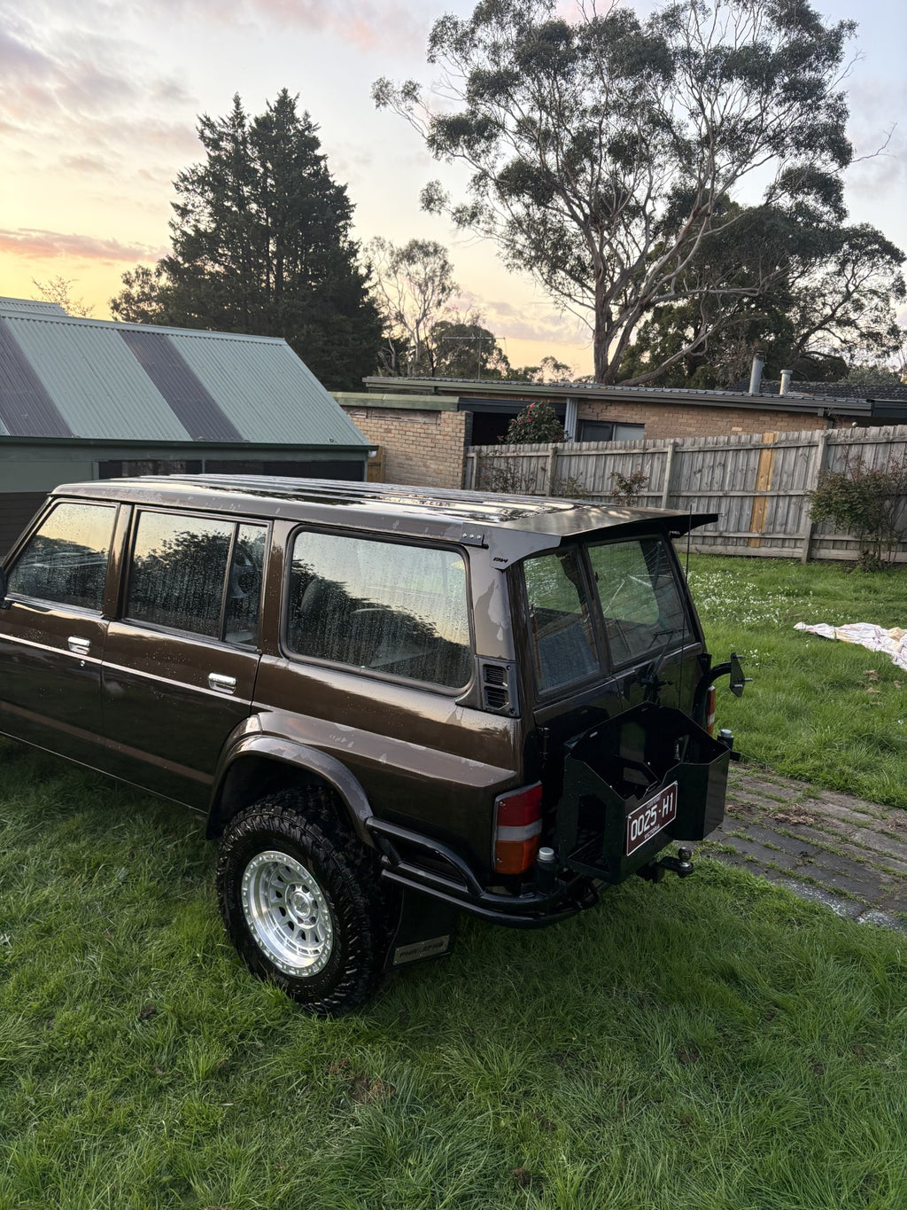 Gq Wagon - Standalone Roof Wing